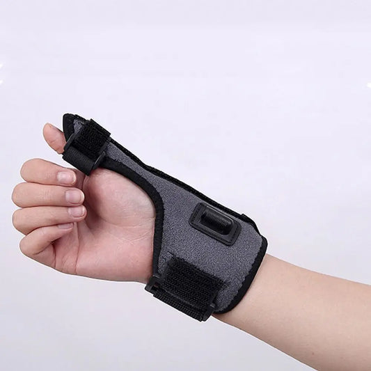 KnitEase Thumb Wrap — placeholder 01-gallery.webp (replace with generated image)